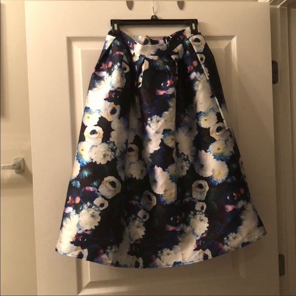 GoJane Dresses & Skirts - Flowers Forever Floral Midi Skirt
